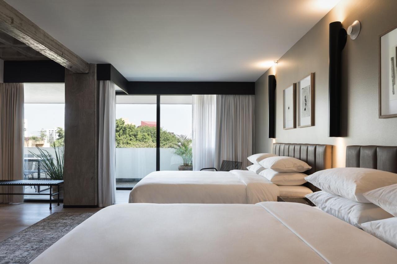 Bellwort Hotel 과달라하라 외부 사진